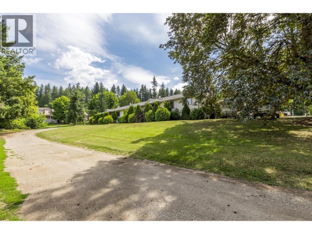 1120 Shuswap Street Se, Salmon Arm