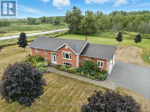 145 Fingerboard Road, Kawartha Lakes (mariposa)