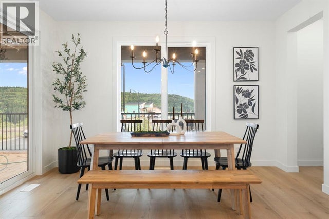 28 Sunvalley View, Cochrane