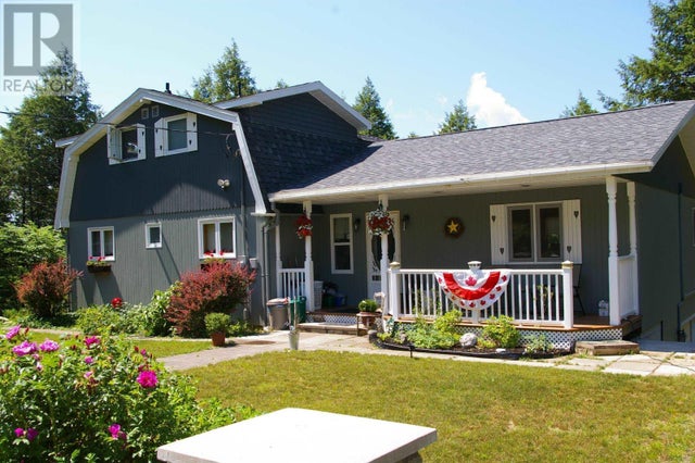 69 Thumb Cap Point Road, Labelle