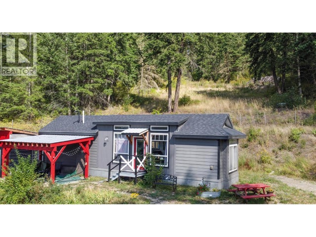 4050 White Lake Road, Tappen