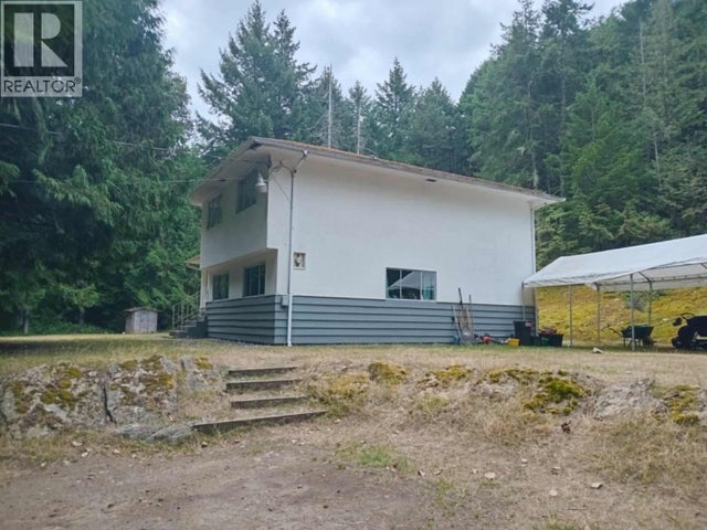 570 Waugh Road, Mayne Island
