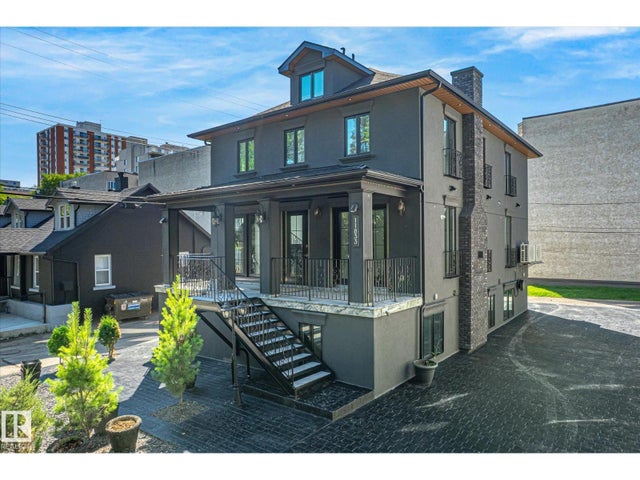 11833 102 Av Nw, Edmonton