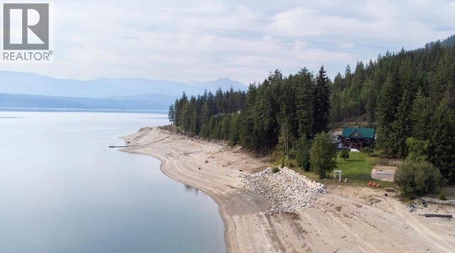 3242 Highway 23, Nakusp