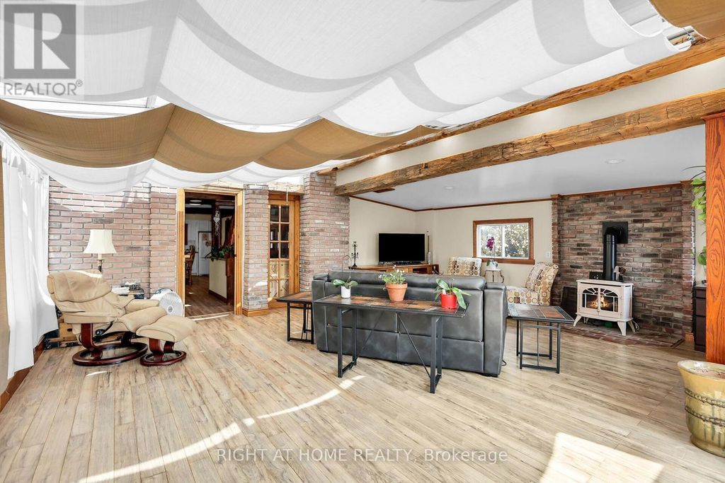 1027 Niagara Stone Road, Niagara-On-The-Lake (lakeshore)