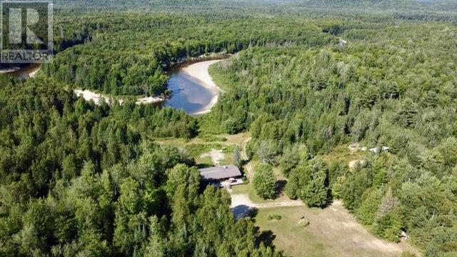 82 Lumber Ln, Goulais River