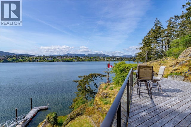 6510 Thornett Rd, Sooke
