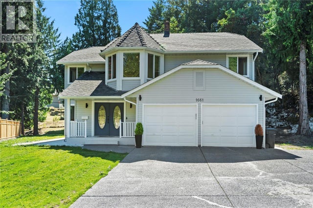 1661 Barrett Dr, North Saanich
