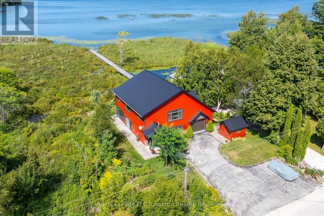 11 Lake Drive, South Bruce Peninsula