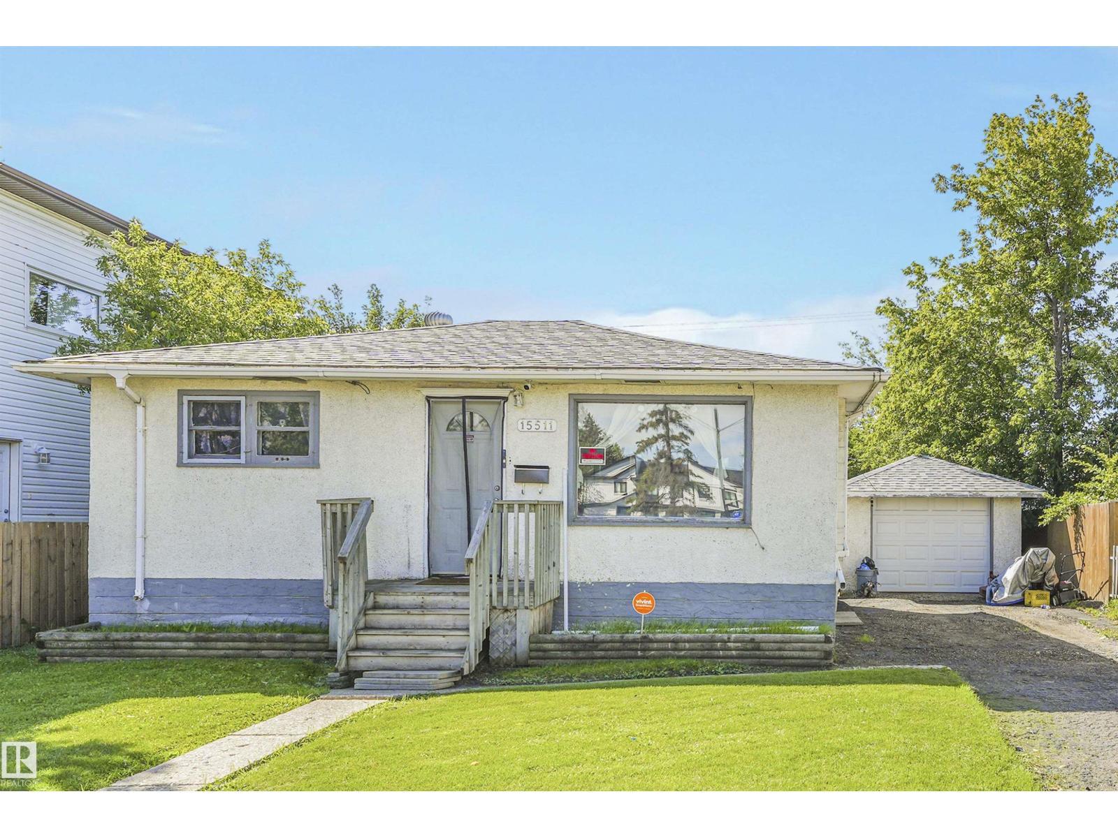 15511 95 Av Nw Nw, Edmonton