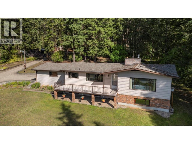 1476 Vella Road, Tappen