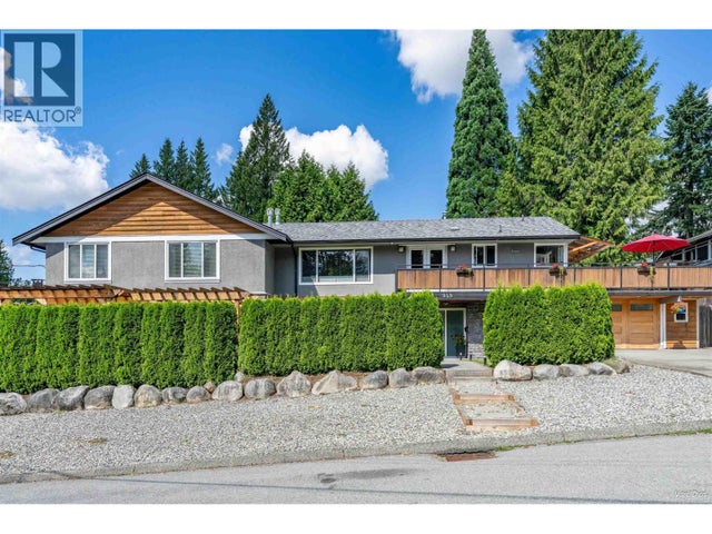 949 Hartford Place, North Vancouver