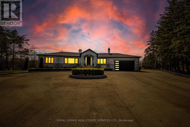 12 Julian Drive, Brampton (bram East)