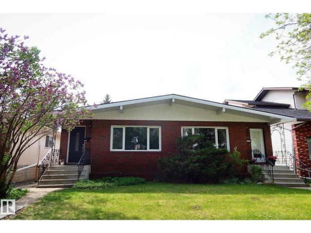 9426/9428 96a St Nw, Edmonton