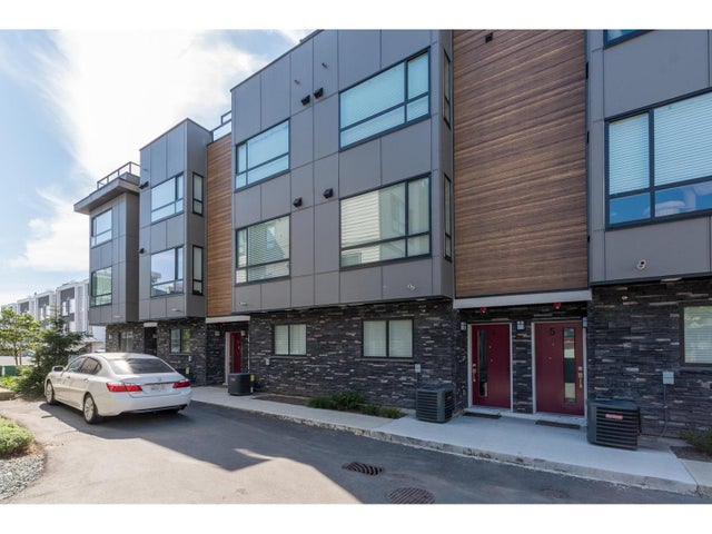 2 19631 55a Avenue, Langley