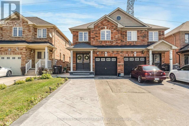 67 Roundstone Drive, Brampton (credit Valley)