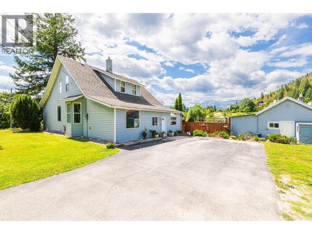 5315 Cory Road, Wynndel