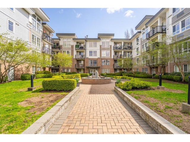 106 5430 201 Street, Langley