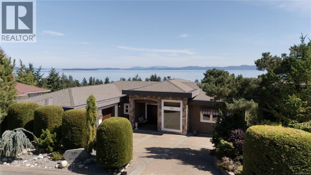 970 Seapearl Pl, Saanich