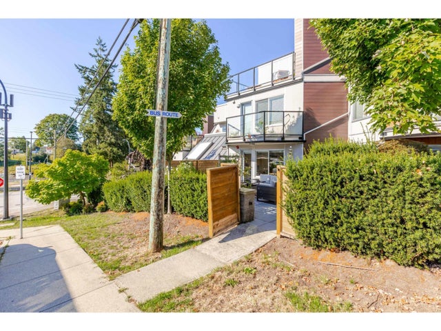 3 15989 Marine Drive, White Rock