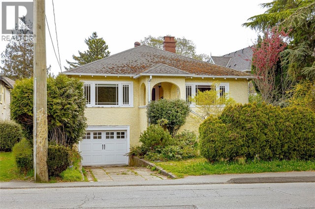 2719 Richmond Rd, Saanich