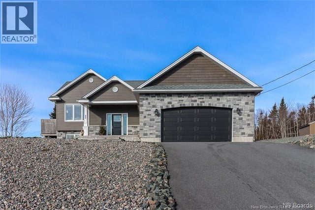 22 Maplecrest Drive, Grand Bay-Westfield