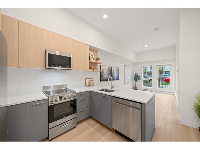 124 10777 138 Street, Surrey