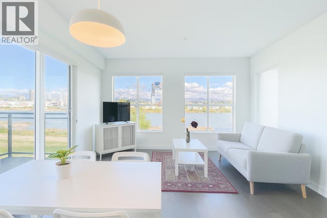 313 10177 River Drive, Richmond