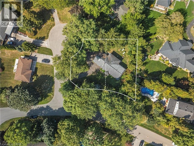 376 Philip Place, Ancaster