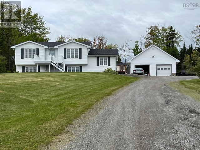 49 Big Baddeck Road, Baddeck