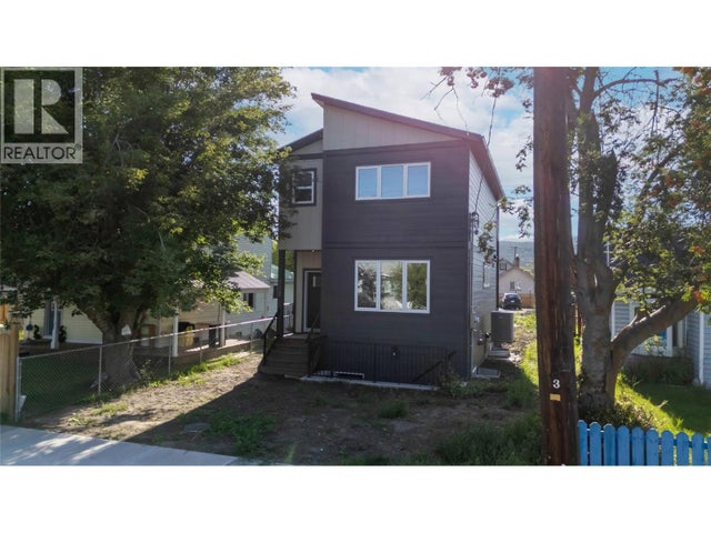 221 4th Avenue S, Cranbrook