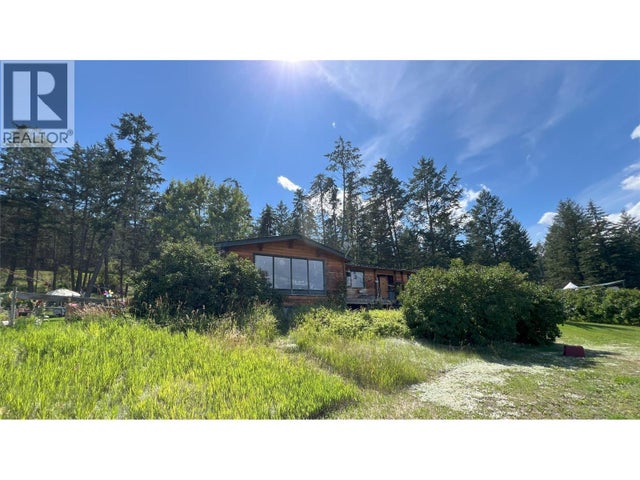 8774 Colony Road, Wardner