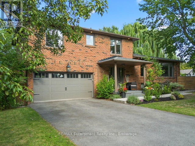 231 Southwood Court, Oakville (br Bronte)