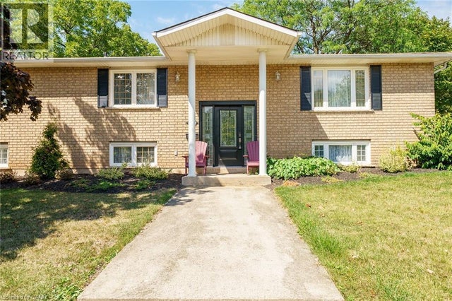 1 Renata Court, Dundas