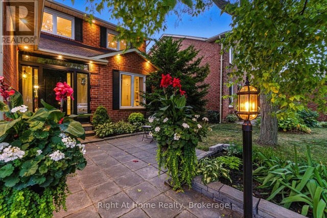 230 Poole Drive, Oakville (ro River Oaks)