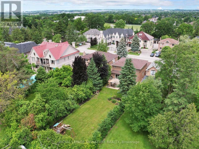 81 Garden Avenue, Richmond Hill (south Richvale)