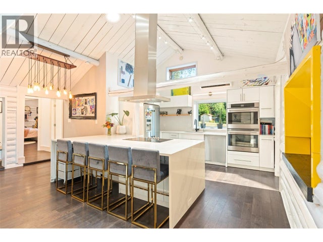 5555 Stubbs Road, Lake Country