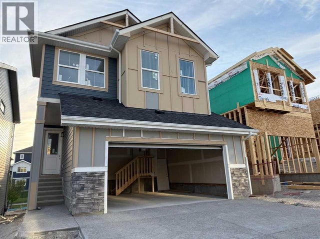 111 Sundown Crescent, Cochrane