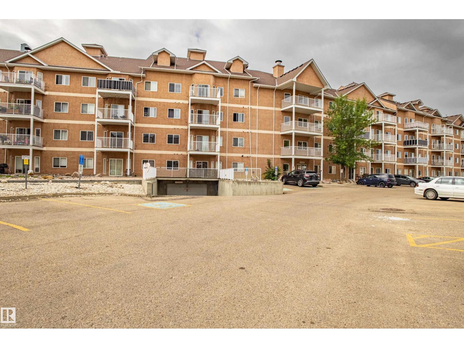 #326 4304 139 Av Nw, Edmonton