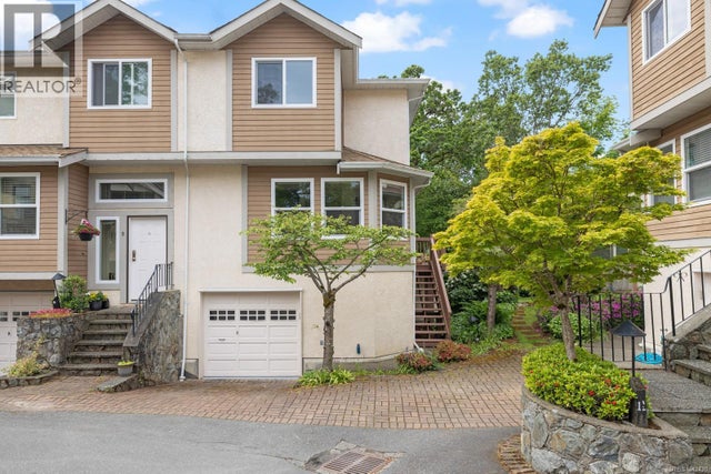 10 4580 West Saanich Rd, Saanich
