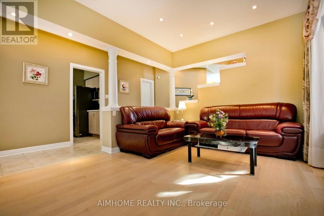 99 Colesbrook Road, Richmond Hill (westbrook)