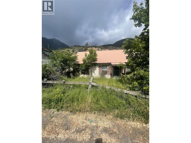 685 Russell Lane, Lillooet