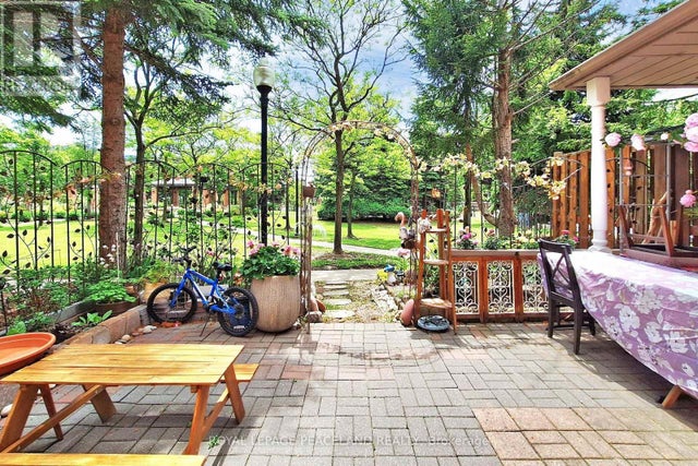 3 - 15 St Moritz Way, Markham (unionville)