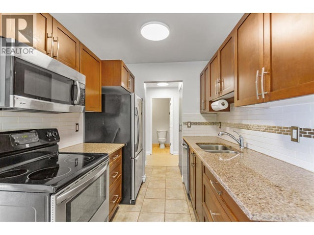 112 590 Whiting Way, Coquitlam