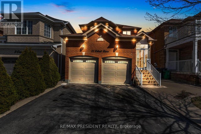 11 Oxtail Lane, Brampton (fletcher's Creek Village)