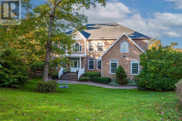 24 Glenmorren Court, Fall River