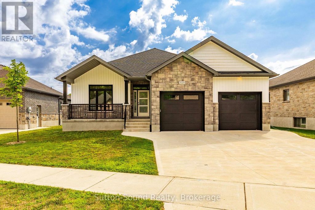 325 6th Avenue W, Owen Sound