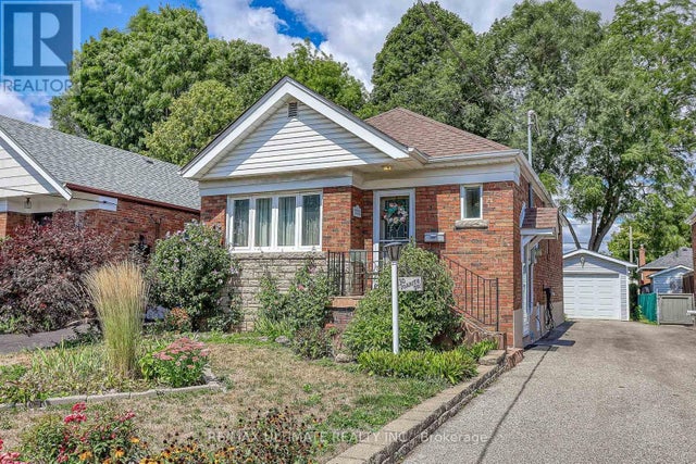 30 Joanith Drive, Toronto (o'connor-Parkview)