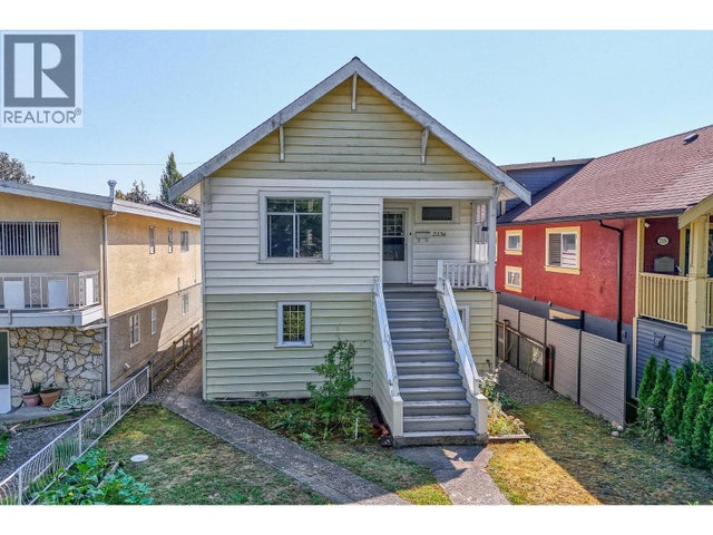 2336 E 45 Avenue, Vancouver