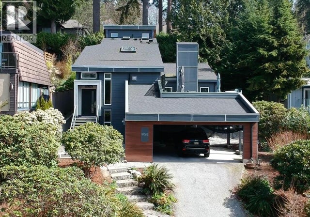 4062 Norwood Avenue, North Vancouver